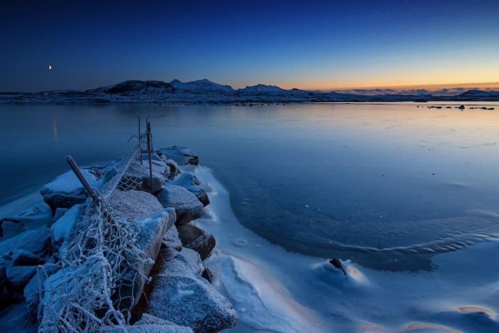 Ett Roms Leilighet Vestvagoy Gravdal  Bagian luar foto