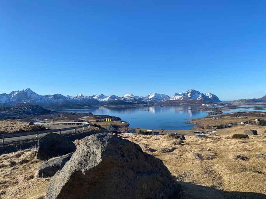 Ett Roms Leilighet Vestvagoy Gravdal  Bagian luar foto
